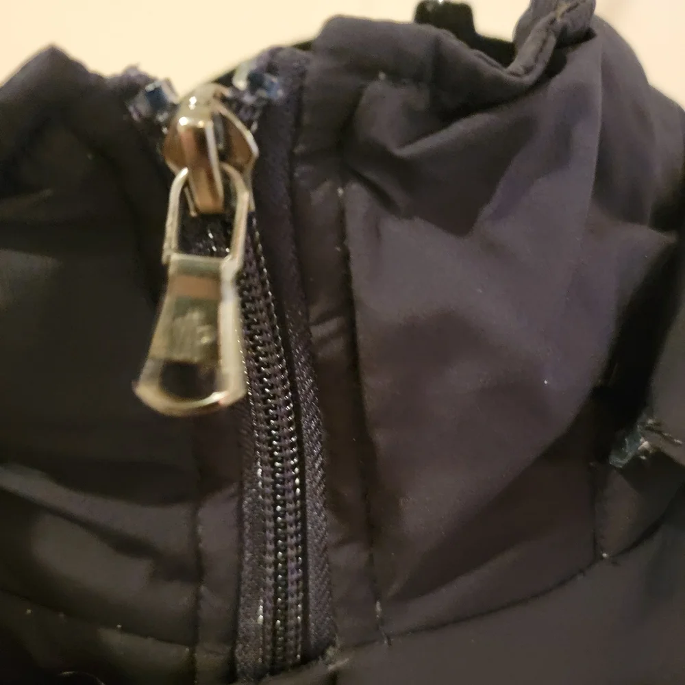 Moncler Women's size 3 black puffer with hearts winter jacket with hood down - Picture 13 of 16